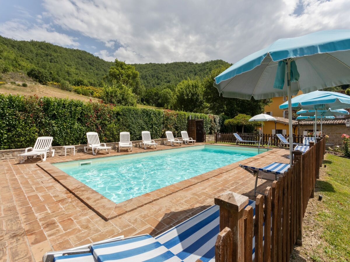 Holiday house Holiday Home in Assisi with Pool & Nature - Outdoor photo 2
