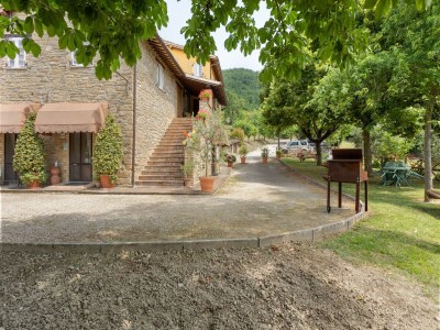 Holiday house Holiday Home in Assisi with Pool & Nature - Outdoor photo 4