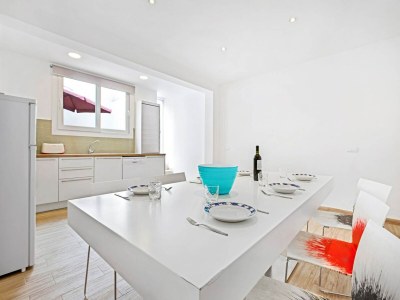 Apartment Apartment in Costa Brava near the Beach - Features photo 14