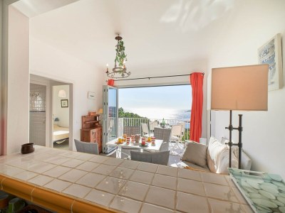 Apartment Beautiful apartment in Costa Brava - Features photo 5