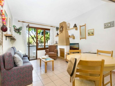 Apartment Apartment in Pals near Peaceful Beach - Features photo 9