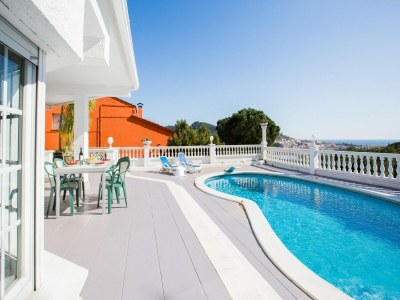 Villa Villa in Blanes with Pool and Sea Views - Outdoor photo 5
