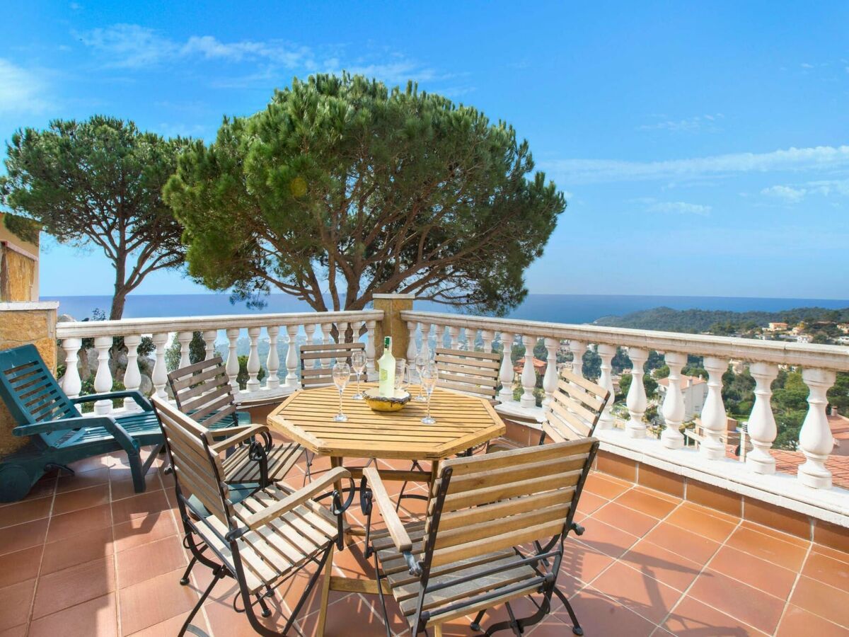 Villa Charmante Villa mit 3 Schlafzimmern Lloret de Mar - Outdoor photo 3