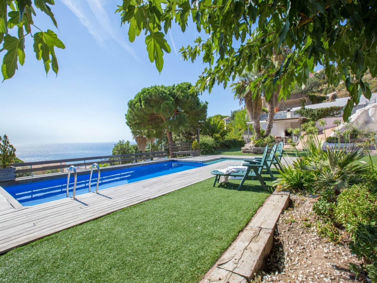Villa Villa an der Costa Brava nahe Cala Canyelles - Outdoor photo 3