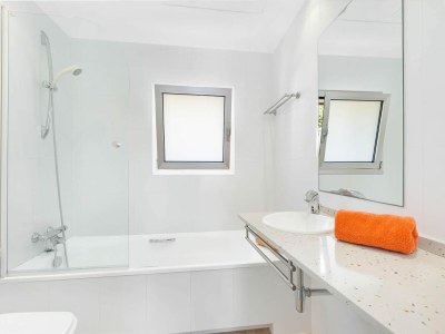 Villa Villa an der Costa Brava nahe Cala Canyelles - Features photo 11