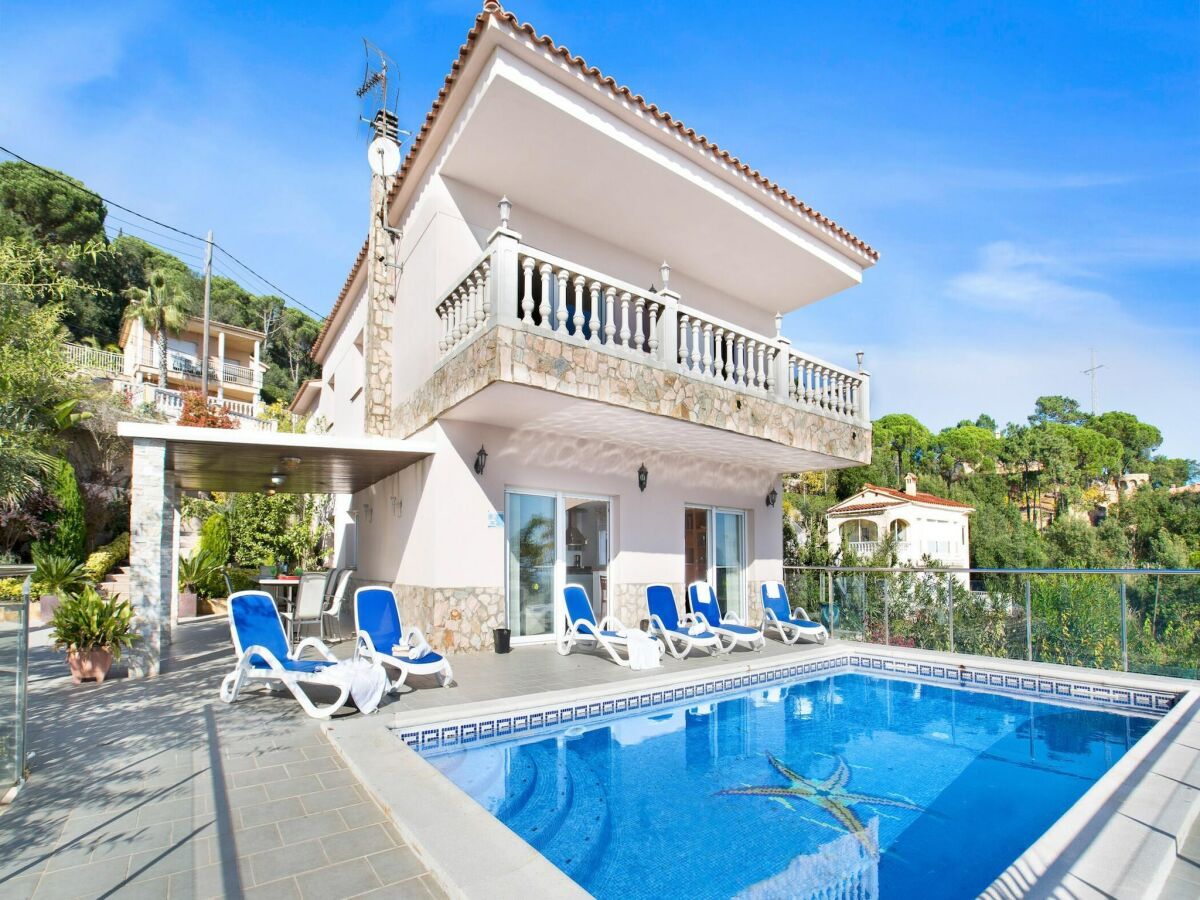Villa Villa in Costa Brava with Sea View & Pool