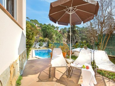 Villa Villa in Spain near Cala Canyelles Beach - Outdoor photo 5