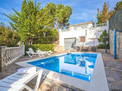 Villa Villa in Strandnähe in Lloret de Mar in Vidreres - Villa