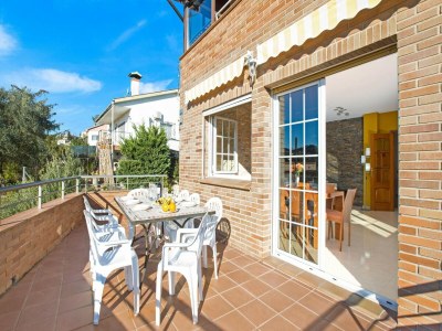 Villa Villa in Aiguaviva Park mit privatem Pool - Outdoor photo 6