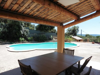 Holiday house Schönes, geräumiges Ferienhaus mit privatem Pool - Outdoor photo 5