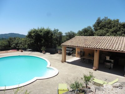 Holiday house Schönes, geräumiges Ferienhaus mit privatem Pool - Outdoor photo 6