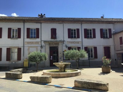 Holiday house Schönes, geräumiges Ferienhaus mit privatem Pool - Environment photo 24