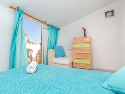 Apartment Apartment in Spain near Sandy Beach - Features photo 8