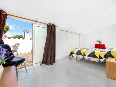Apartment Apartment in Spain near Sandy Beach - Features photo 11