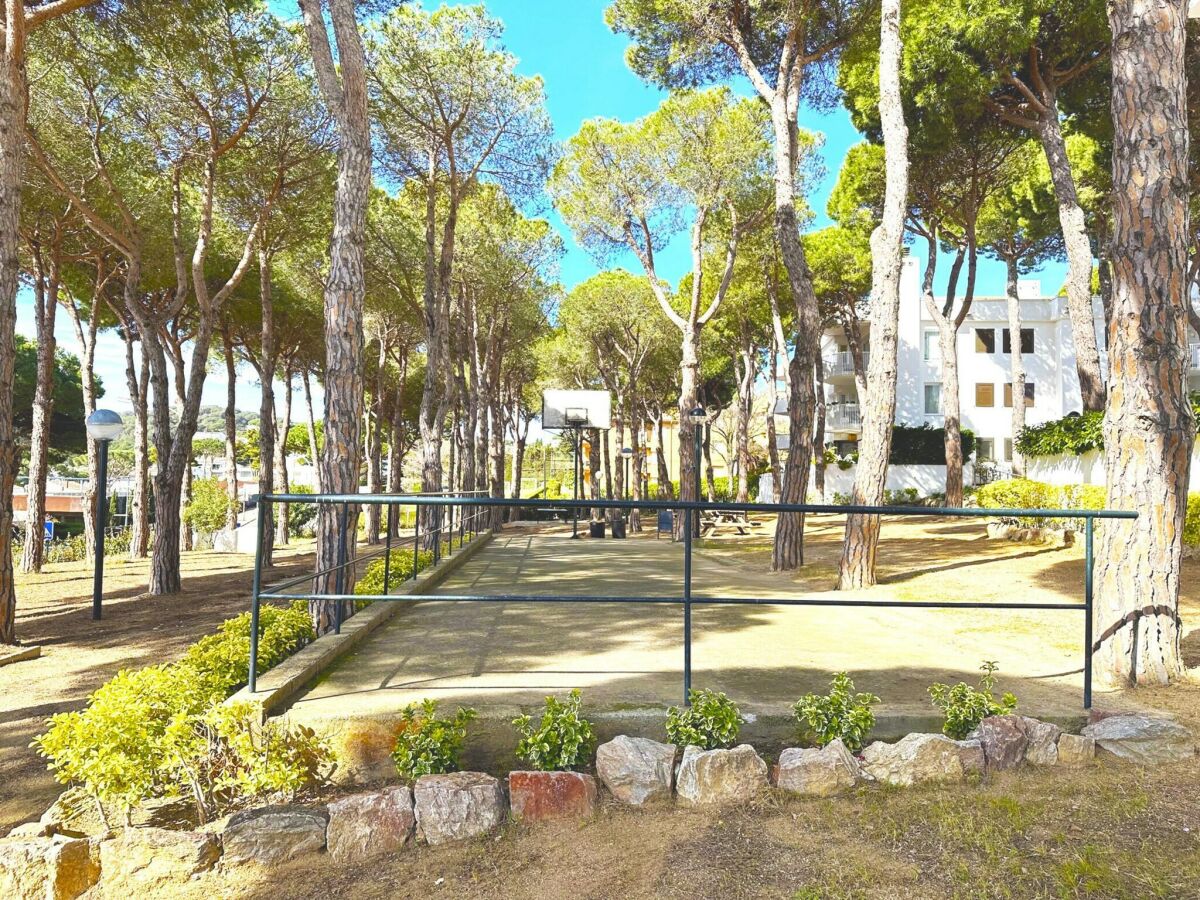 Apartment Apartment in Spain near Beaches & City Center - Outdoor photo 4