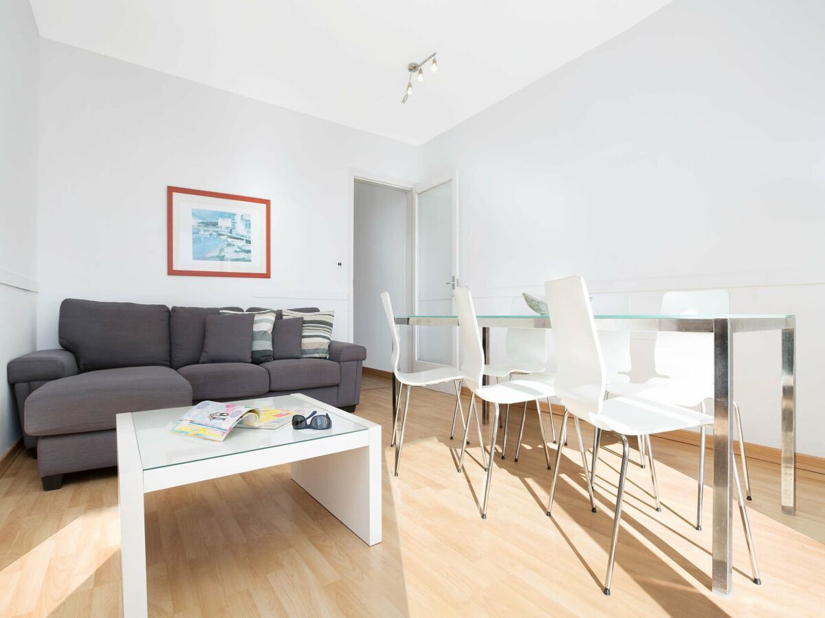 Apartment Apartment in Llafranc by the Beach - Features photo 3