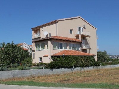 Apartment One bedroom apartment near beach Tkon, Pašman A-8377-a - Outdoor photo 6