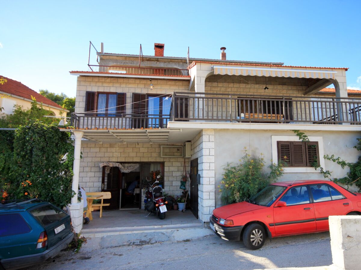 Apartment Four-bedroom apartment with terrace Brna, Korčula A-9188-a - Outdoor photo 2