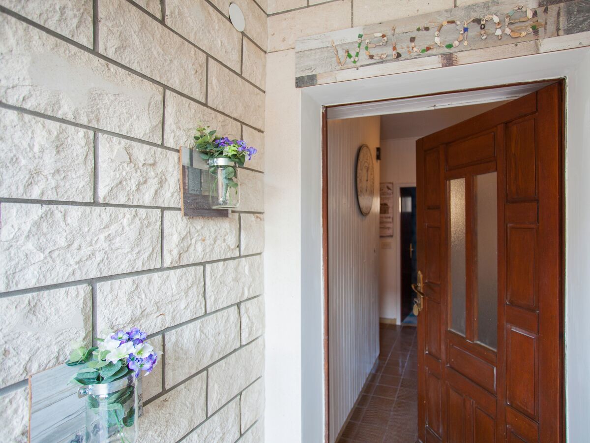 Apartment Four-bedroom apartment with terrace Brna, Korčula A-9188-a - Outdoor photo 4