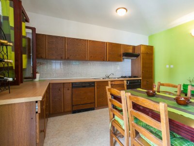 Apartment Four-bedroom apartment with terrace Brna, Korčula A-9188-a - Outdoor photo 14