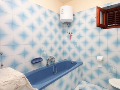 Apartment Four-bedroom apartment with terrace Brna, Korčula A-9188-a - Outdoor photo 27