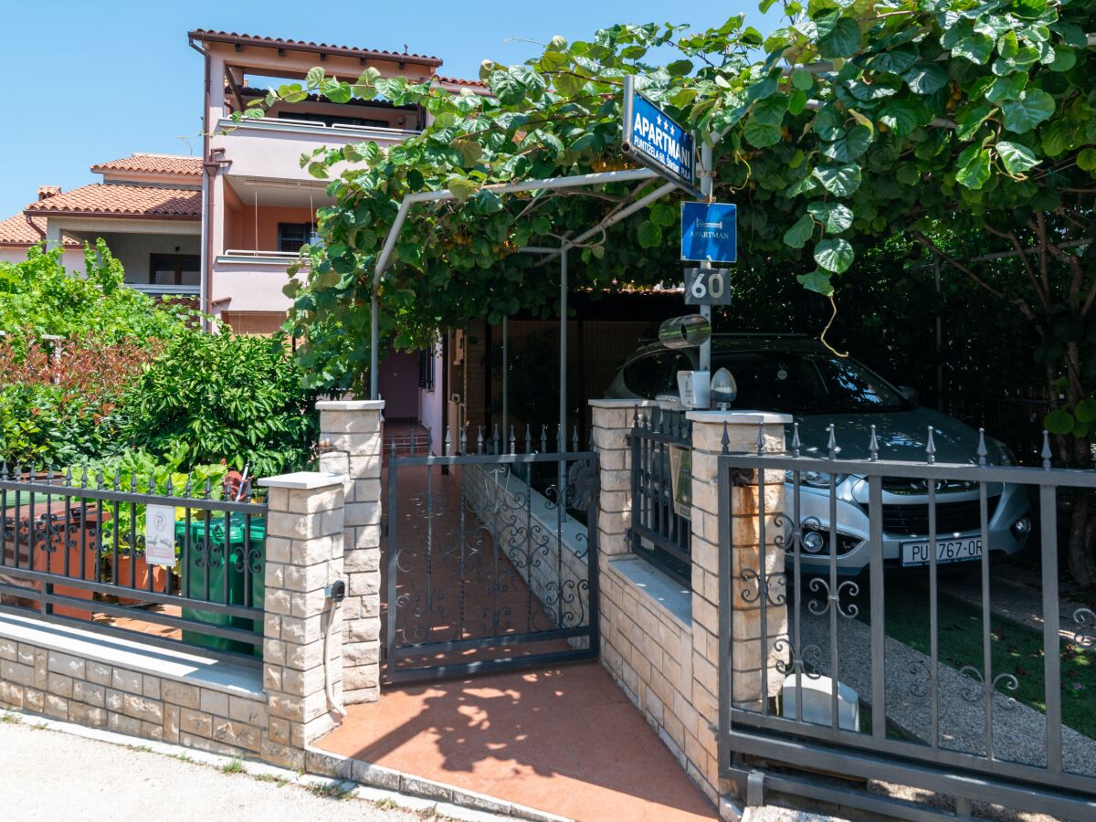 Apartment Studio flat with terrace Štinjan, Pula AS-24743-a - Outdoor photo 2