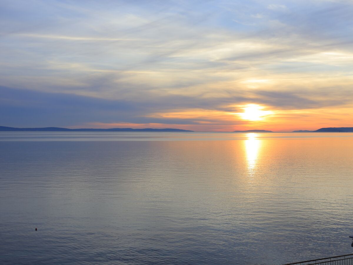 Apartment Two bedroom apartment near beach Podstrana, Split A-14993-a