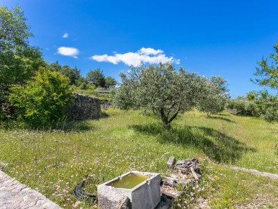 Holiday house One bedroom house with terrace and sea view Supetar, Brač K-17330 - Outdoor photo 9