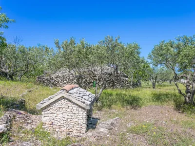 Holiday house One bedroom house with terrace and sea view Supetar, Brač K-17330 - Outdoor photo 13