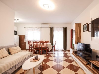 Apartment Two bedroom apartment with terrace and sea view Bibinje, Zadar A-18056-a - Outdoor photo 2