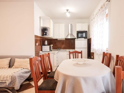 Apartment Two bedroom apartment with terrace and sea view Bibinje, Zadar A-18056-a - Outdoor photo 9