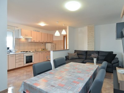 Apartment Three bedroom apartment with terrace Valbandon, Fažana A-19663-b - Outdoor photo 14