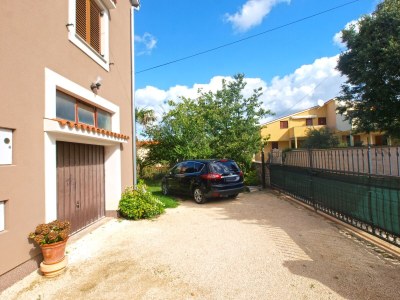 Apartment Two bedroom apartment with terrace Medulin A-19686-a - Outdoor photo 8