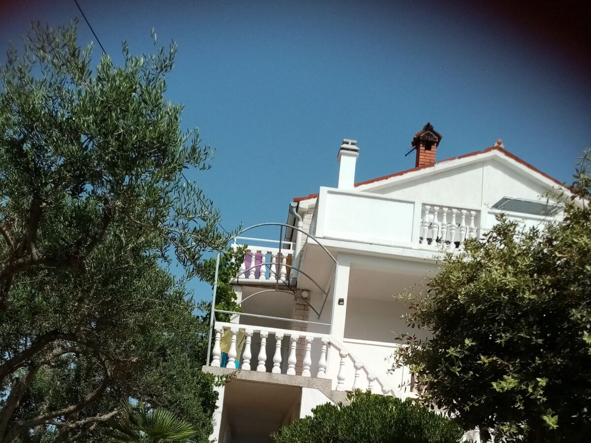 Apartment One bedroom apartment with terrace and sea view Lopar, Rab A-19896-a - Outdoor photo 3