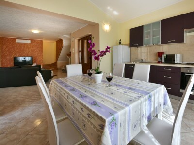 Holiday house Three bedroom house with terrace Mofardini, Central Istria - Središnja Istra K-20586 - Outdoor photo 17