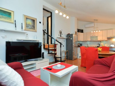 Apartment Three bedroom apartment with terrace Banjole, Pula A-20675-a in Pula - Apartment