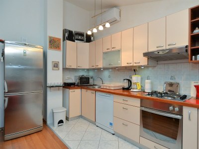 Apartment Three bedroom apartment with terrace Banjole, Pula A-20675-a - Outdoor photo 11