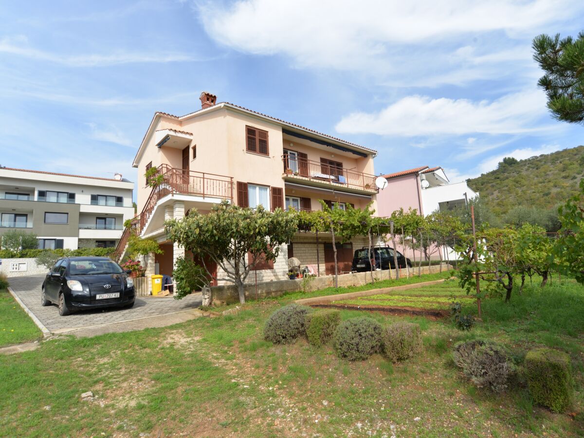 Apartment Two bedroom apartment with balcony and sea view Rabac, Labin A-20746-b - Outdoor photo 2