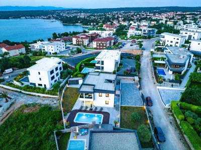 Apartment Two bedroom apartment with terrace Vantačići, Krk A-21704-b - Outdoor photo 2