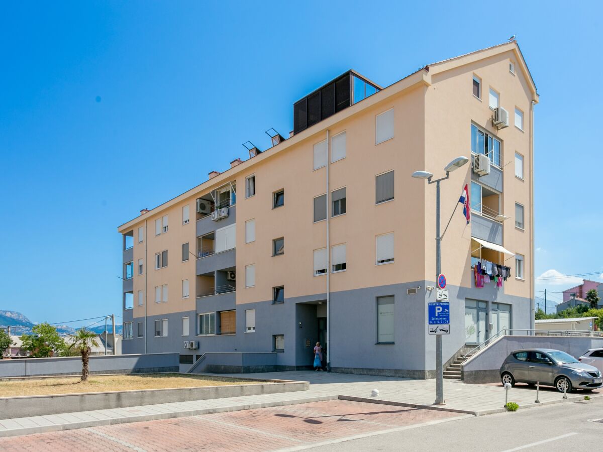 Apartment One bedroom apartment with terrace Split A-23485-a - Outdoor photo 3