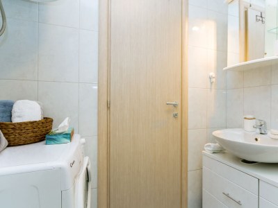 Apartment One bedroom apartment with terrace Split A-23485-a - Outdoor photo 28