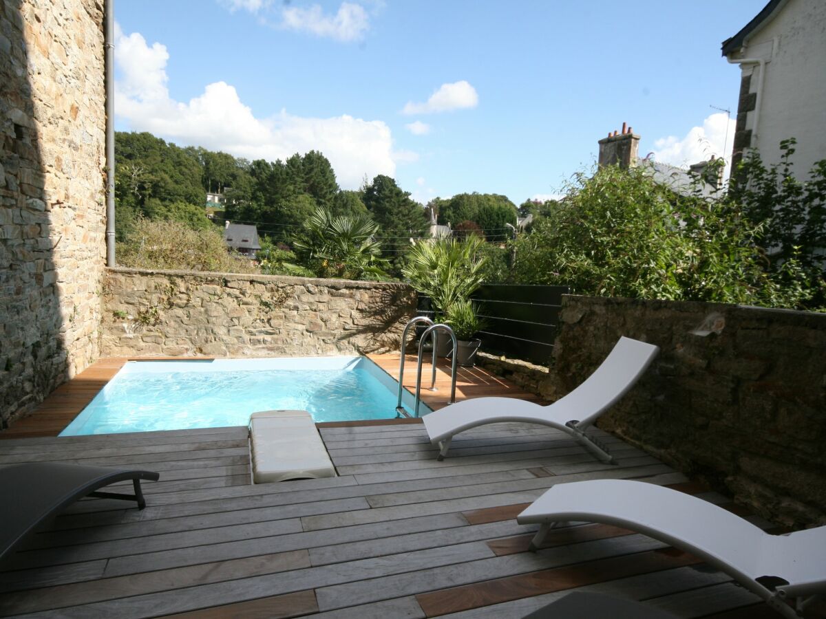 Villa Luxuriöse Villa in Pont-Aven mit privatem Pool