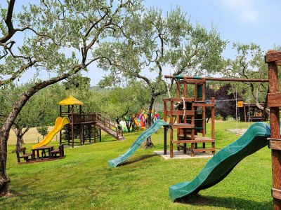 Holiday park Apartments Poiano in Garda with pool - Outdoor photo 12