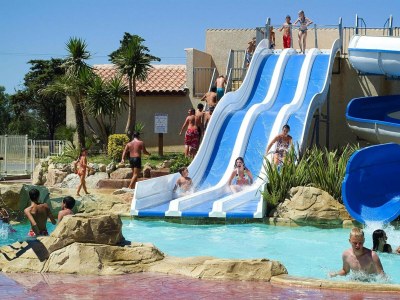 Holiday park Mobile Home in Domaine Les Mûriers - Outdoor photo 3