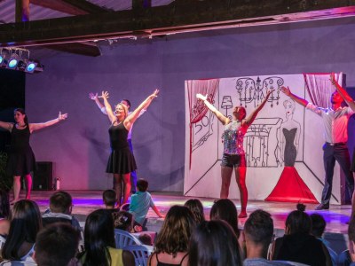 Holiday park Mobile Home in Domaine Les Mûriers - Outdoor photo 22