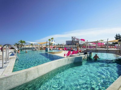 Holiday park Valras-Plage Mobilheim mit Wasserpark in Hérault - Holiday park
