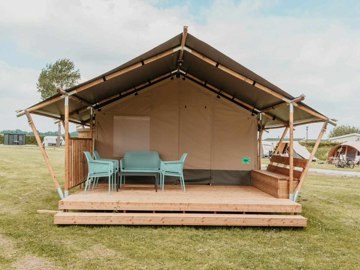 Holiday house Cozy Tent Retreat in Kesteren - Outdoor photo 2