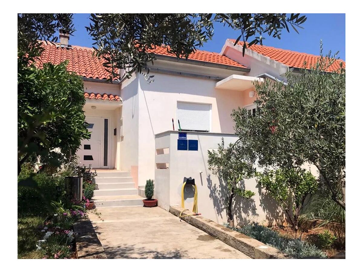 Apartment Two bedroom apartment with terrace and sea view Lukoran, Ugljan A-836-a