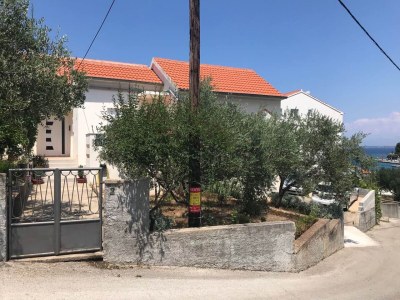 Apartment Two bedroom apartment with terrace and sea view Lukoran, Ugljan A-836-a - Outdoor photo 2