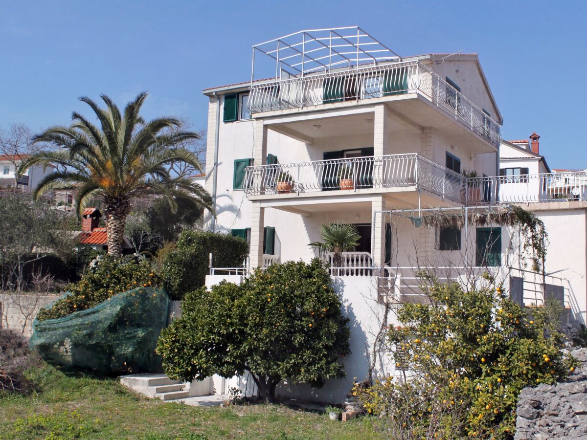 Apartment One bedroom apartment with terrace Slatine, Čiovo A-6061-a - Outdoor photo 3